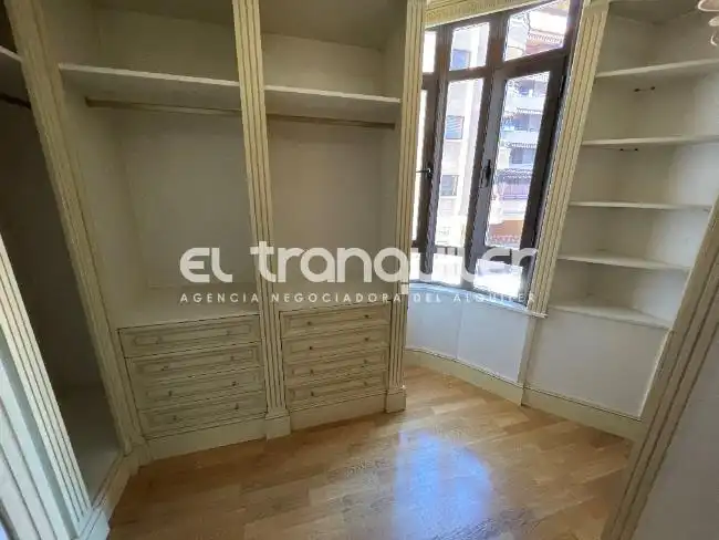 Bedroom of Flat for rent in Alcalá de Henares  with Air Conditioner, Parquet flooring and Swimming Pool