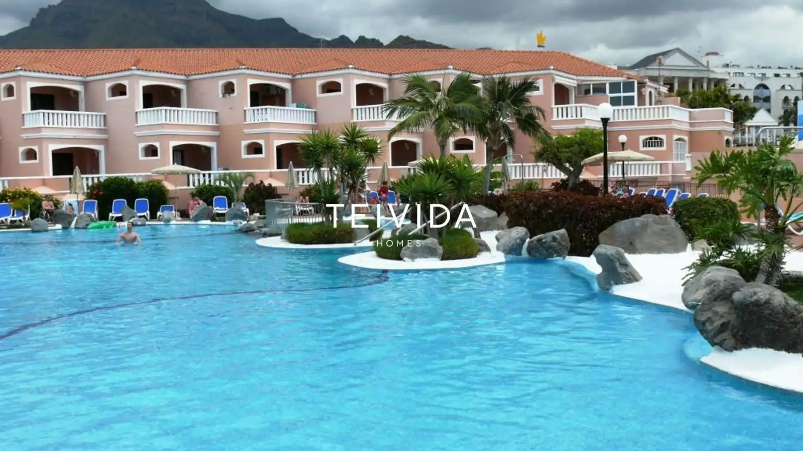 Außenansicht von Wohnung zur Miete in Adeje mit Terrasse, Schwimmbad und Möbliert