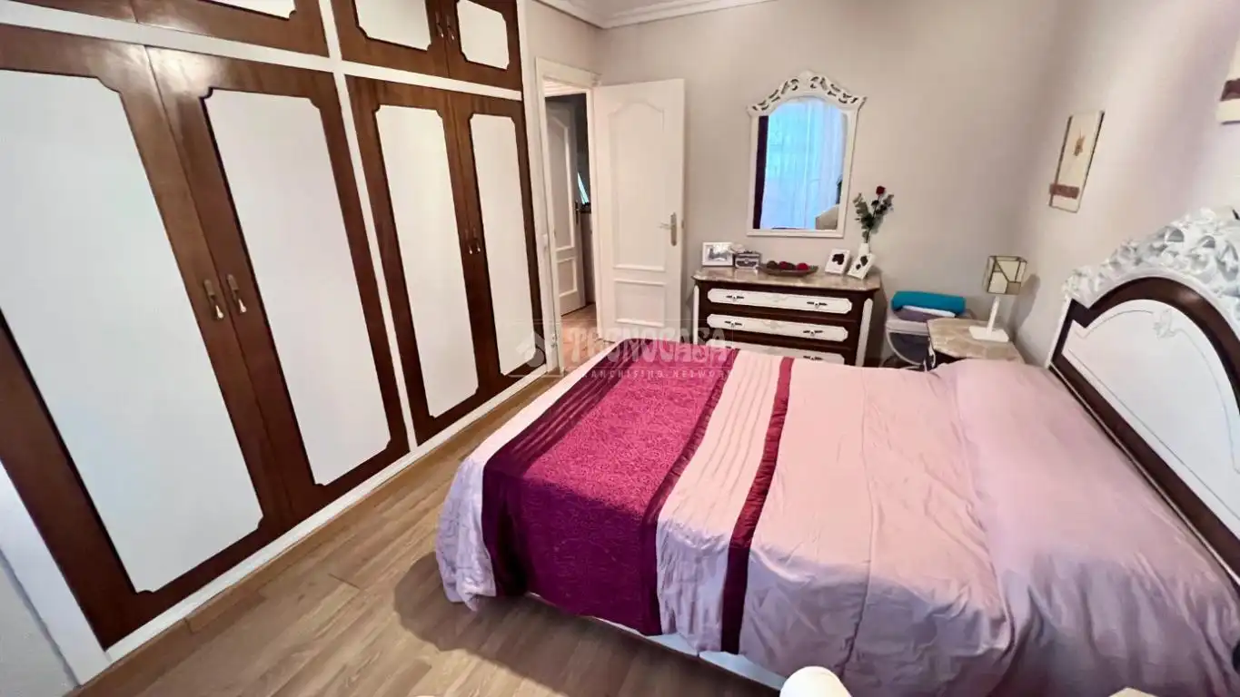 Habitación de Piso en venta en Alcalá de Henares con Aire acondicionado, Calefacción y Terraza