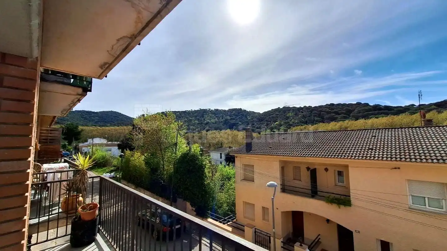 Vista exterior de Planta baja en venta en Dosrius con Trastero y Balcón