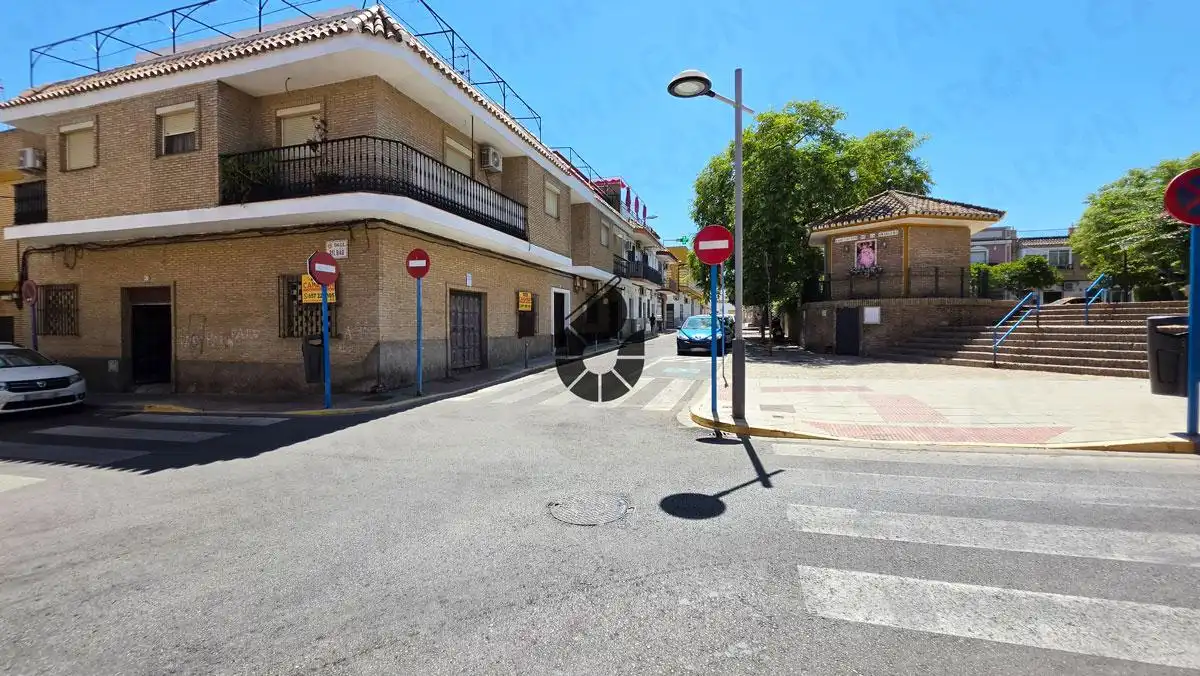 Local commercial à vendre à Lepanto