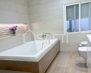 Bathroom of Apartment for sale in Alicante / Alacant  with Terrace