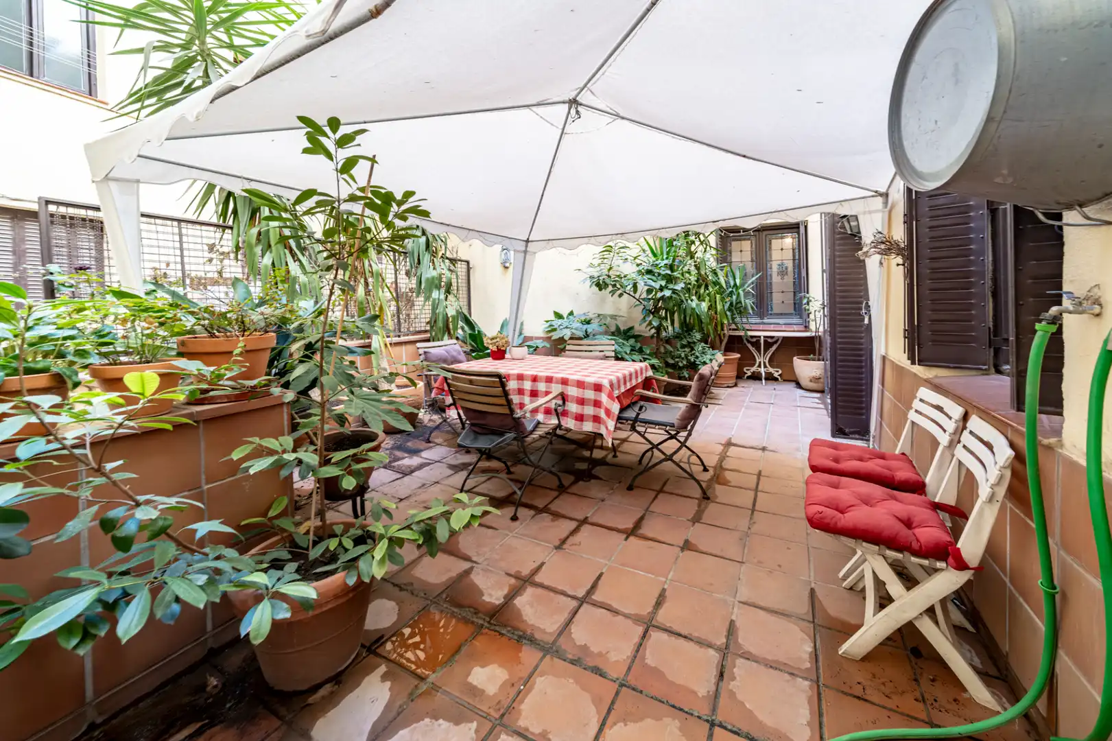 Terraza de Piso en venta en Madrid con Aire acondicionado, Calefacción y Jardín privado