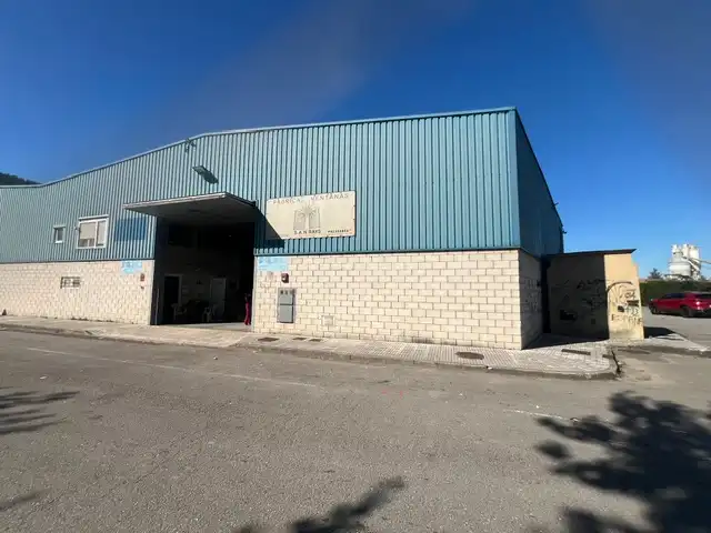 Nave industrielle à vendre à Poblado Santiago Cartes 74A
