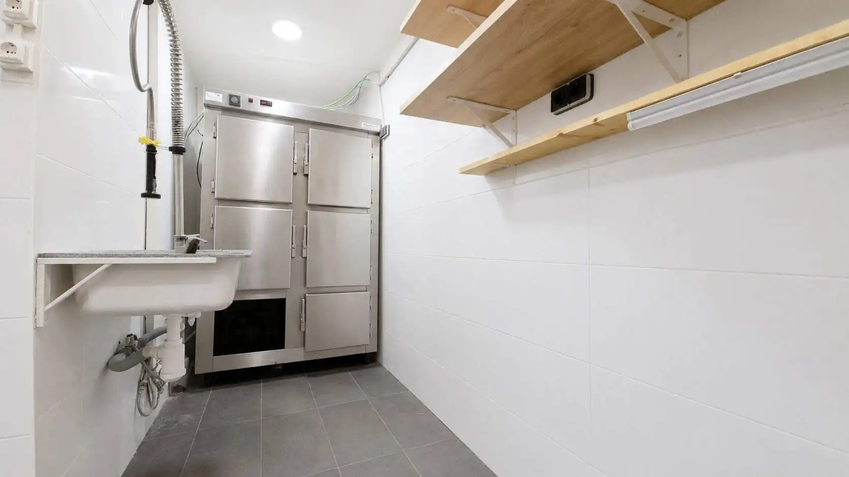 Locale commerciale in cessione a Carrer del Comte Borrell, imagen 13