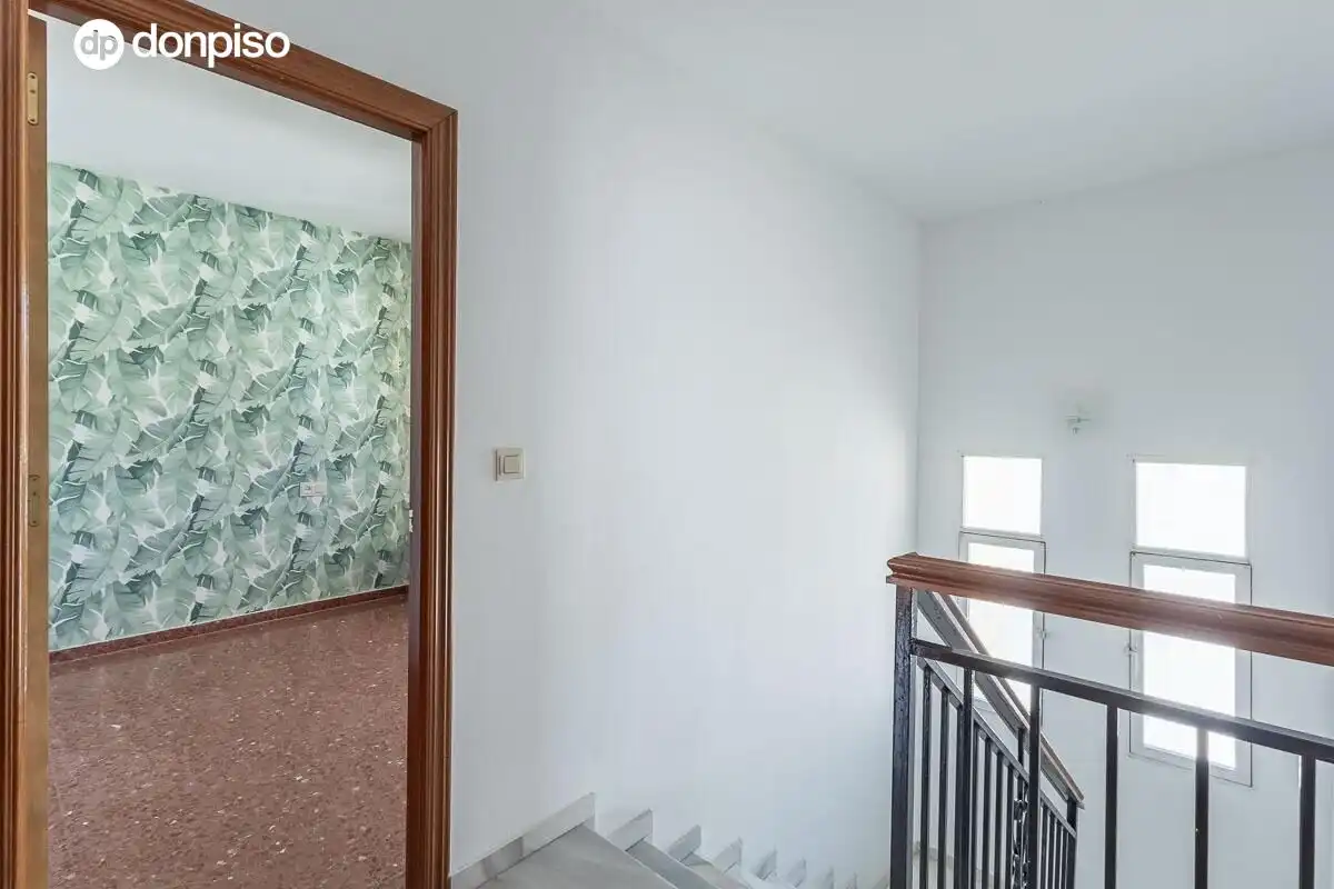 Terraced house for sale in Calle CHECOSLOVAQUIA, imagen 31