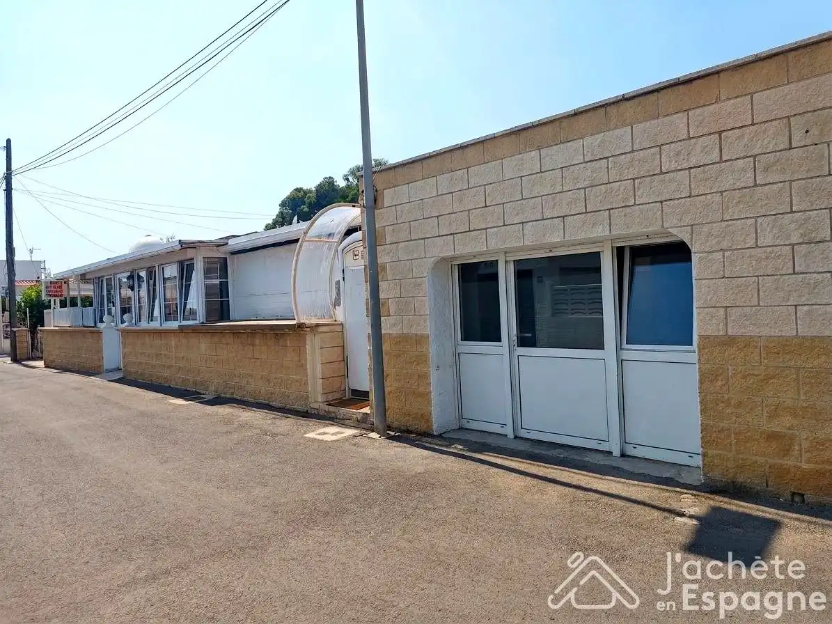 Vista exterior de Casa o chalet en venta en Vinaròs con Aire acondicionado, Jardín privado y Terraza