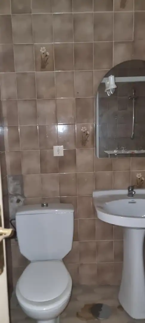 Bany de Pis en venda en Yecla amb Terrassa i Balcó