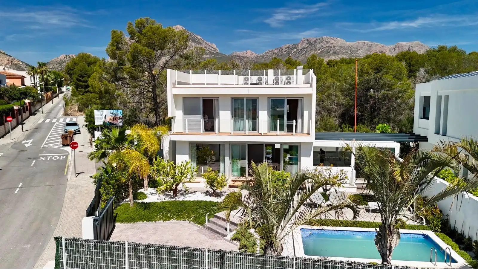 Vista exterior de Casa o chalet en venta en La Nucia con Terraza