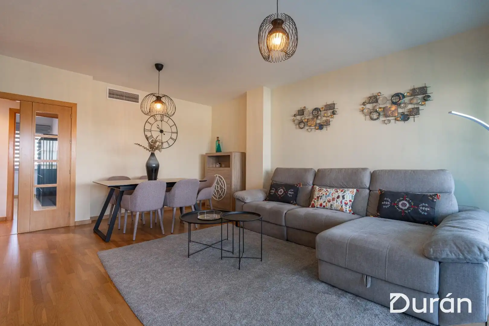 Living room of Flat for sale in El Ejido  with Parquet flooring, Terrace and Furnished