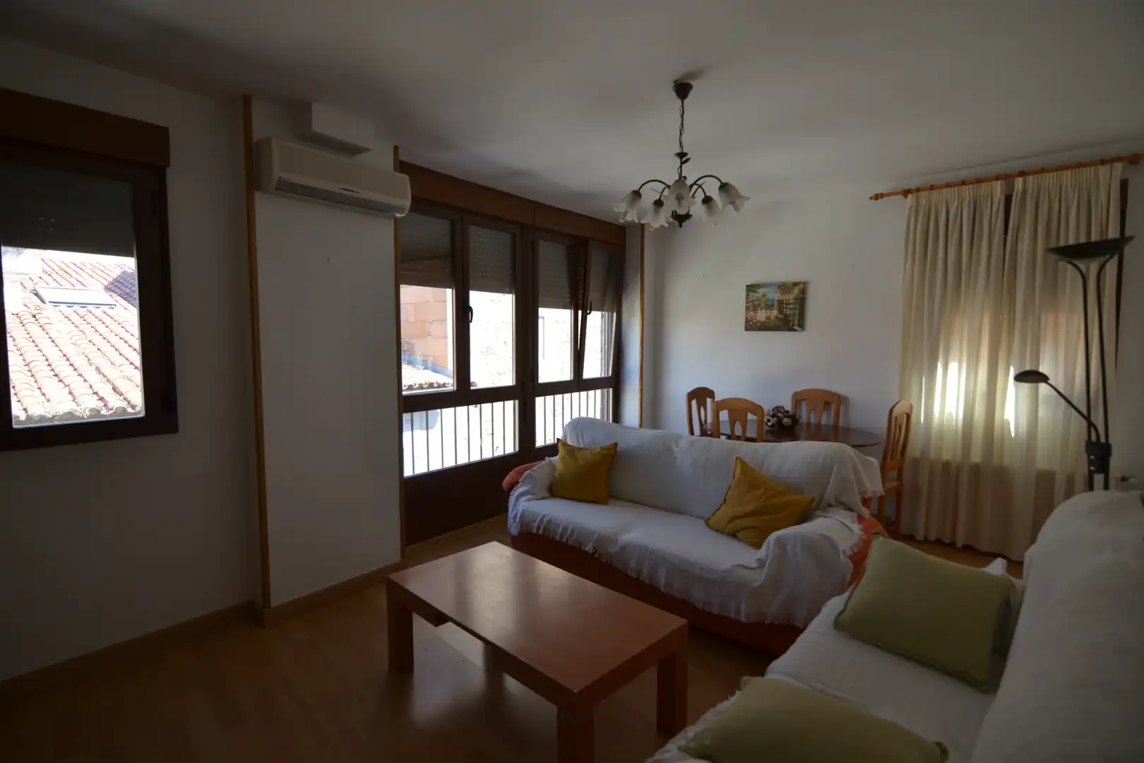 Sala de estar de Piso de alquiler en Plasencia con Aire acondicionado, Calefacción y Amueblado