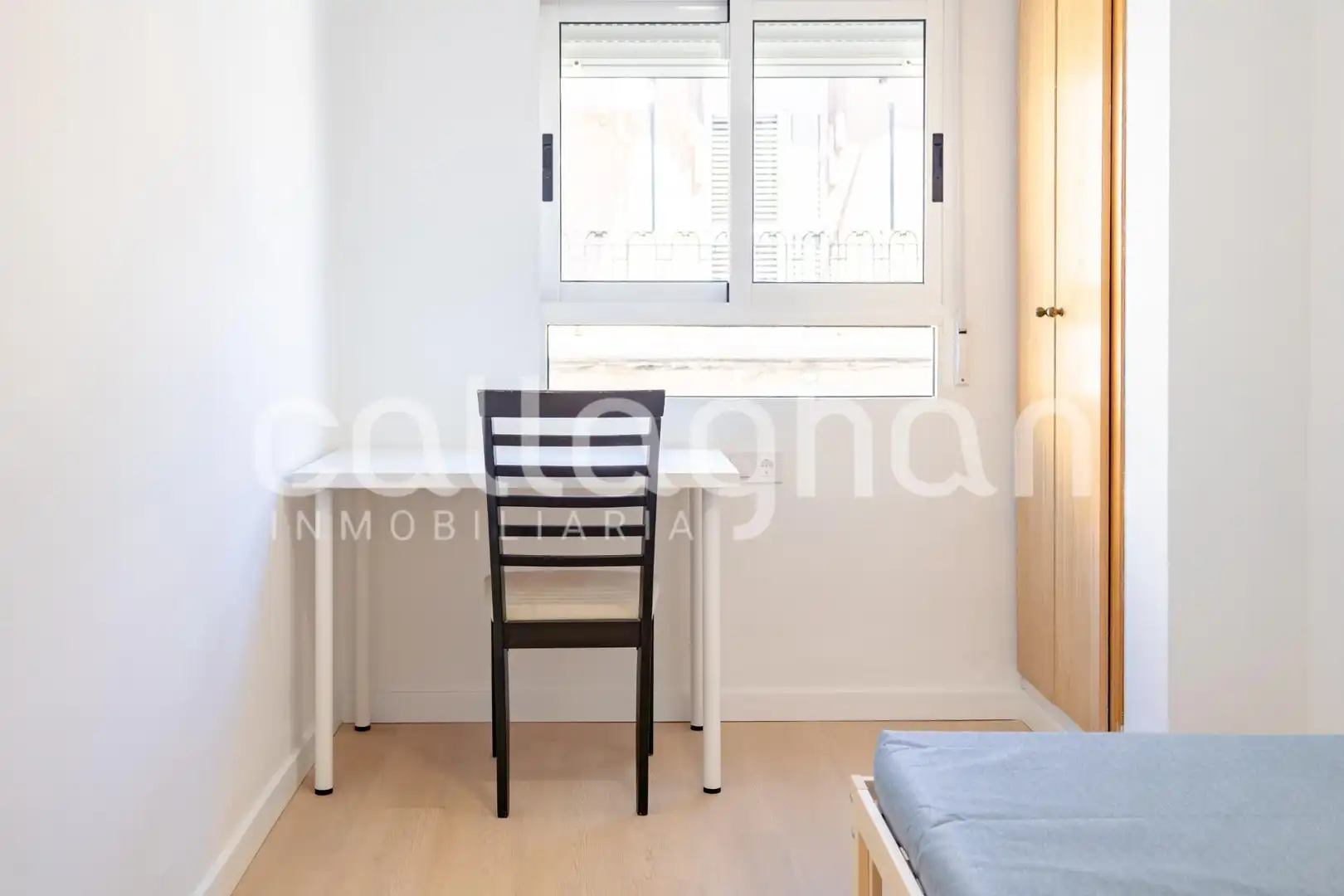 Bedroom of Flat for rent in Valencia  with Furnished