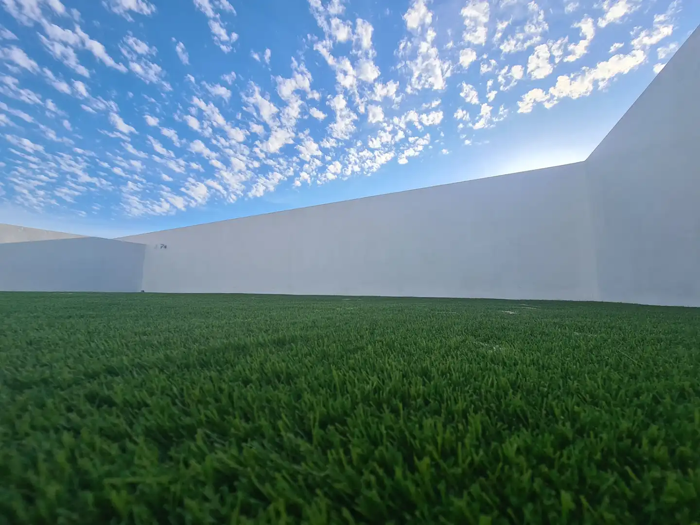 Vista exterior de Ático en venta en Sevilla con Aire acondicionado, Calefacción y Terraza