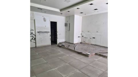 Foto 2 von Geschaftsraum zur Miete in Ronda Zamenhof, 108, Creu Alta, Sabadell