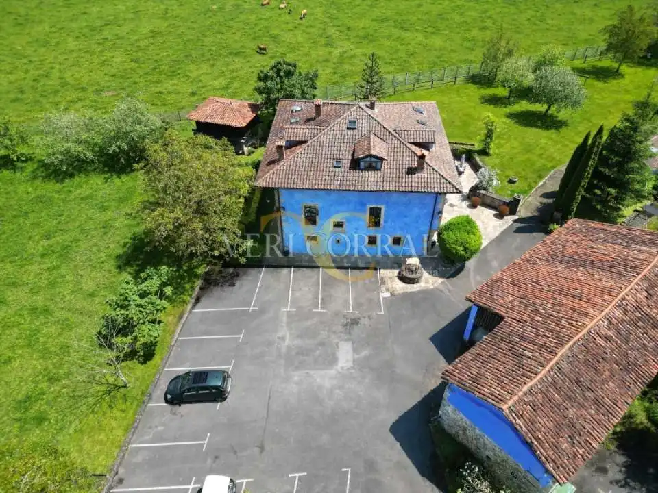 Exterior view of Buildings for sale in Cangas de Onís