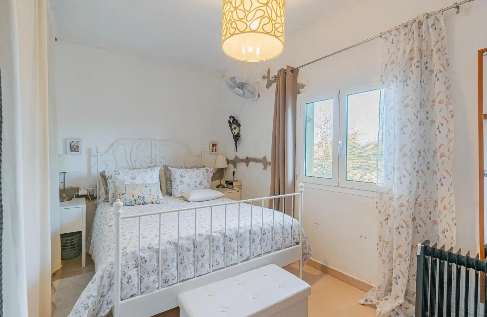 Schlafzimmer von Country house zum Verkauf in Sineu mit Klimaanlage, Heizung und Privatgarten