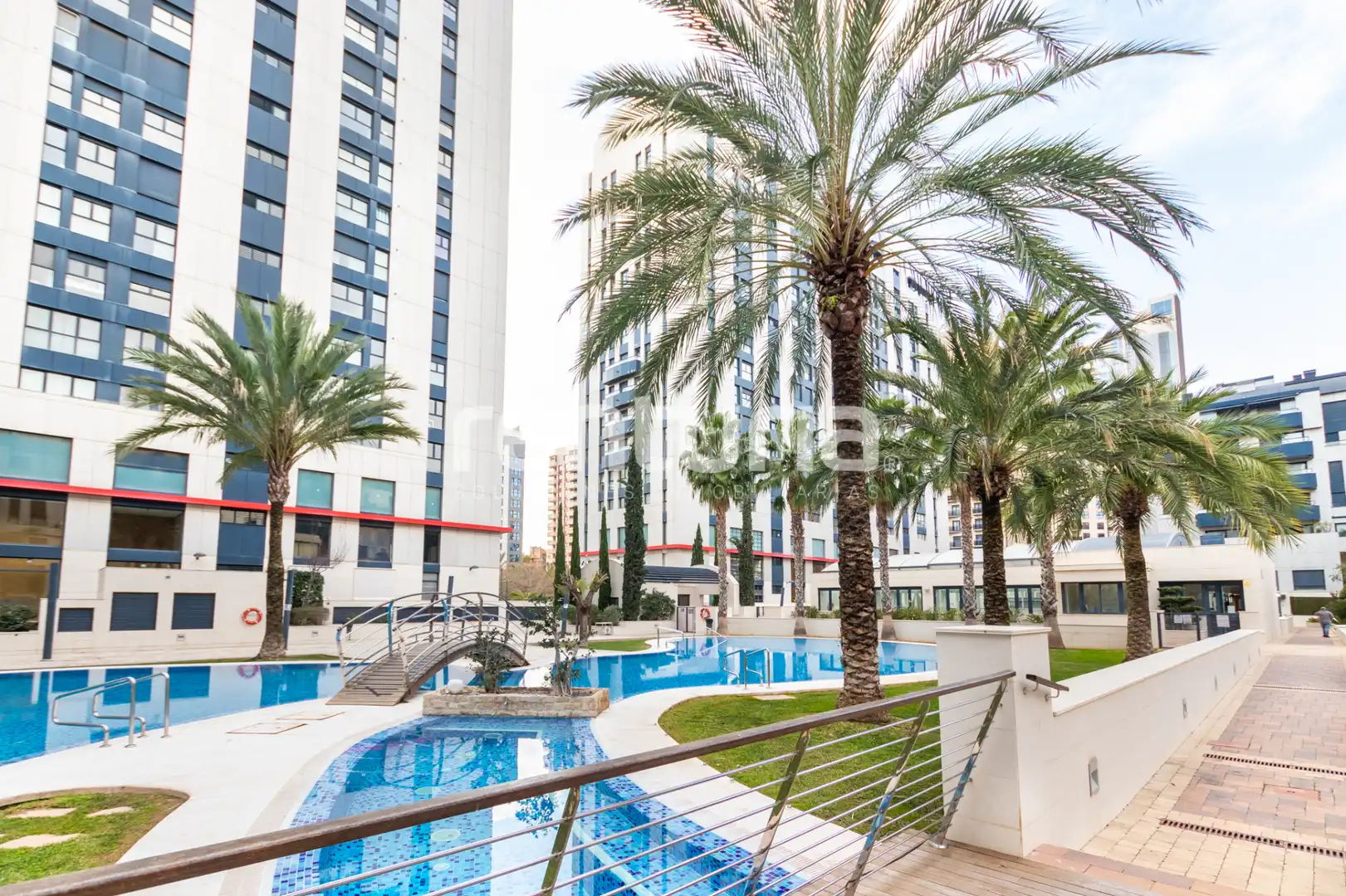 Piscina de Apartament de lloguer en Valencia amb Aire condicionat, Calefacció i Piscina