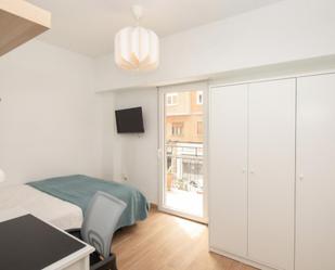 Bedroom of Apartment to share in  Valencia Capital  with Furnished, Washing machine and Microwave