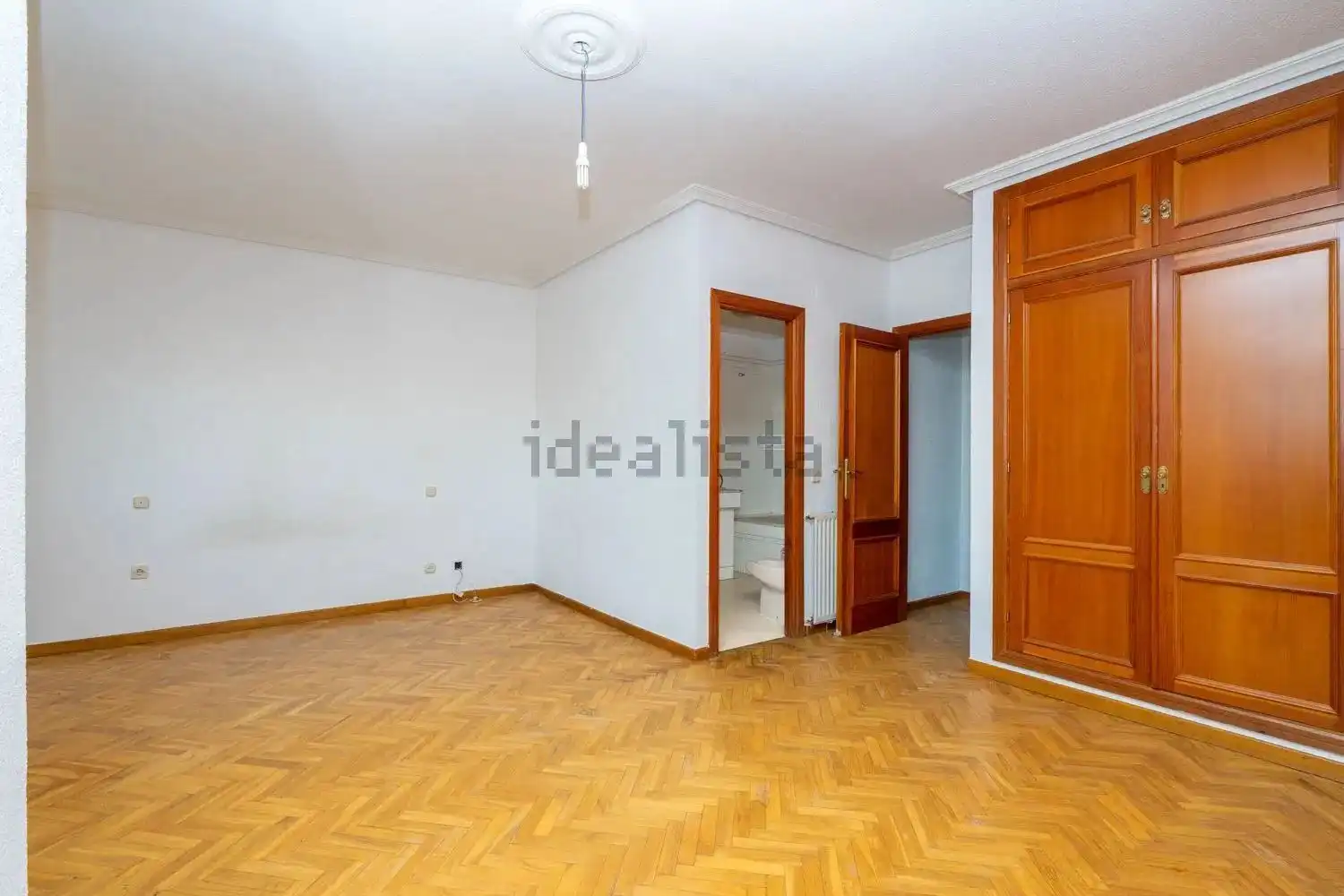 Bedroom of Detached homes for sale in Talavera de la Reina  with Air Conditioner, Heating and Storage room