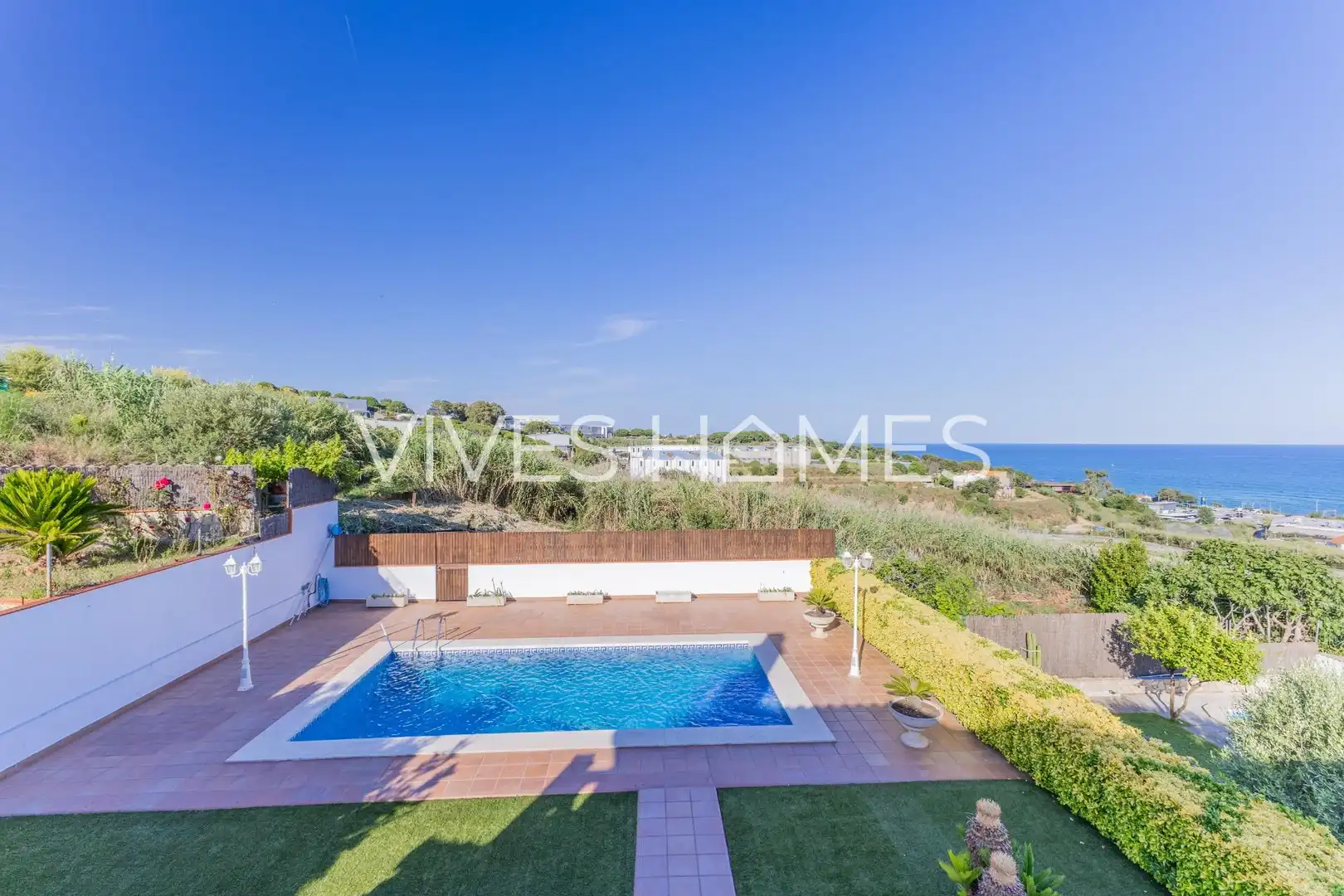 Exterior view of Houses for sale in Arenys de Mar  with Air Conditioner, Heating and Private garden
