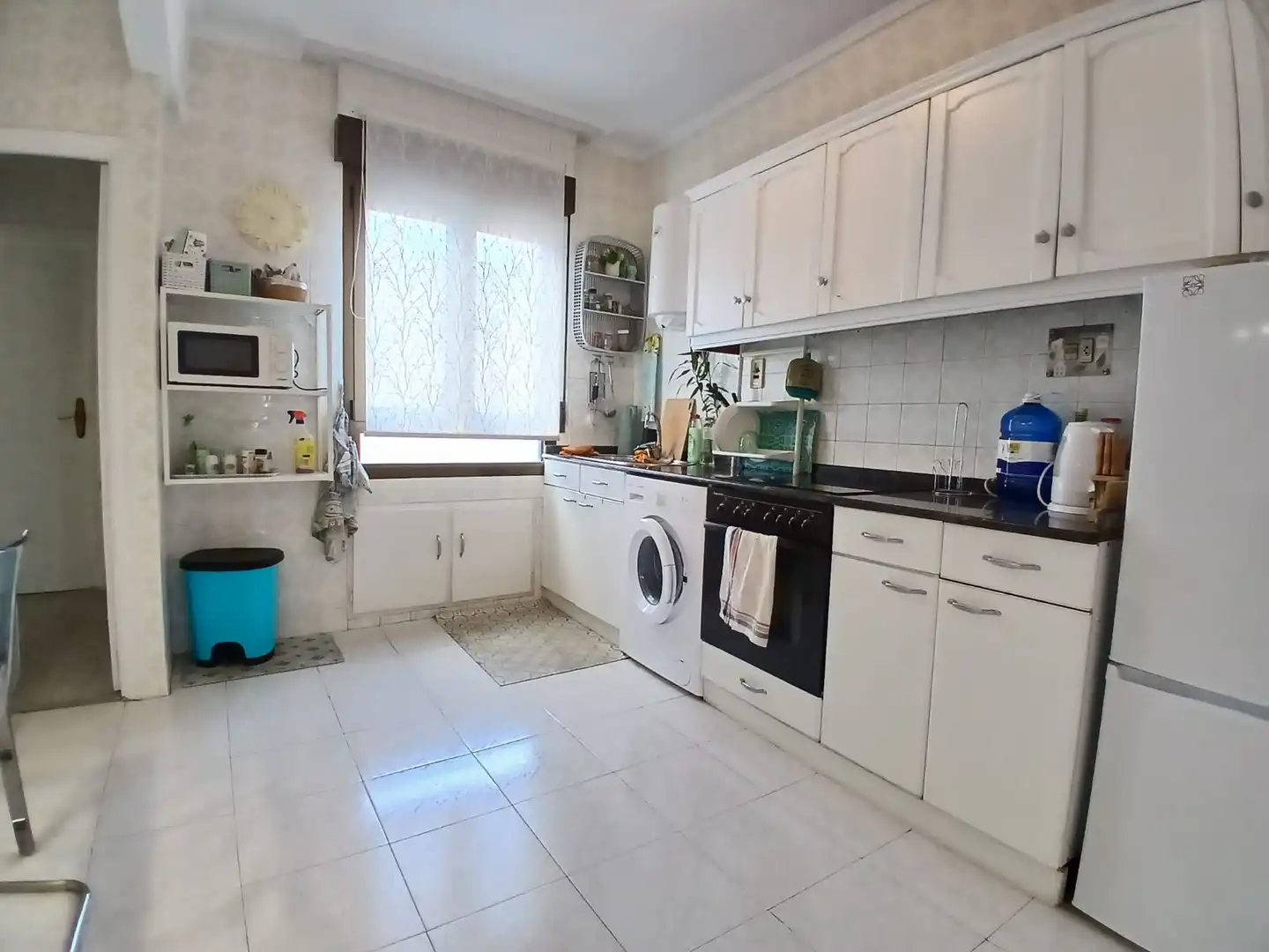 Kitchen of Flat for sale in Barakaldo   with Heating and Balcony