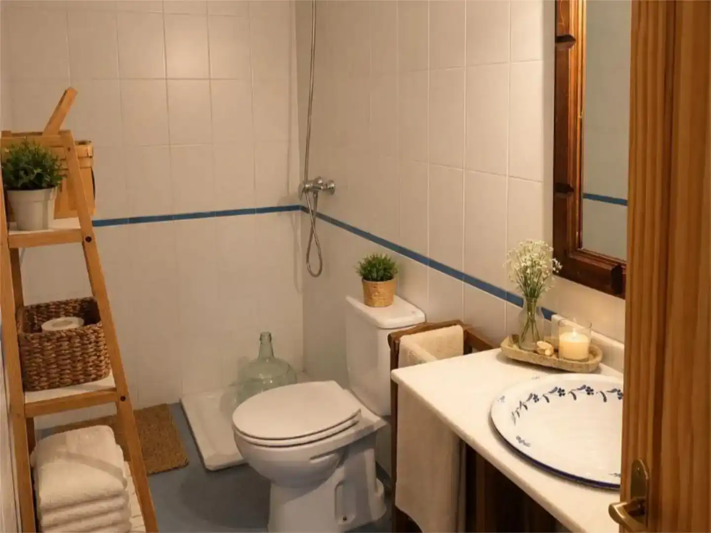 Bathroom of Flat for sale in  Granada Capital