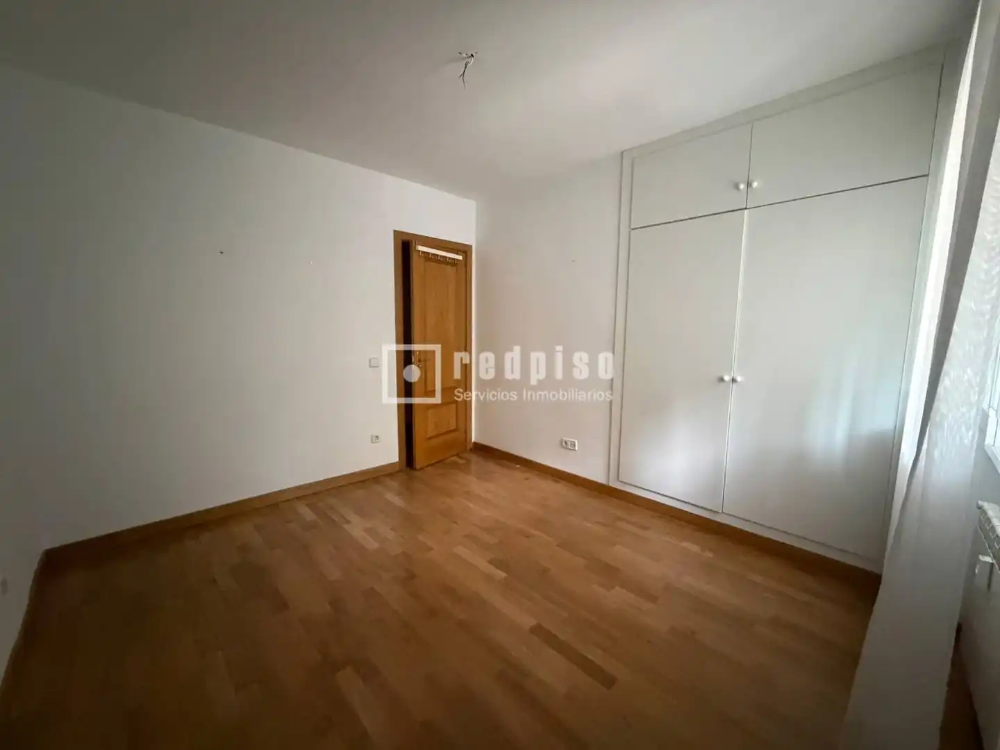 Bedroom of Flat for rent in Madrid  with Air Conditioner, Parquet flooring and Terrace