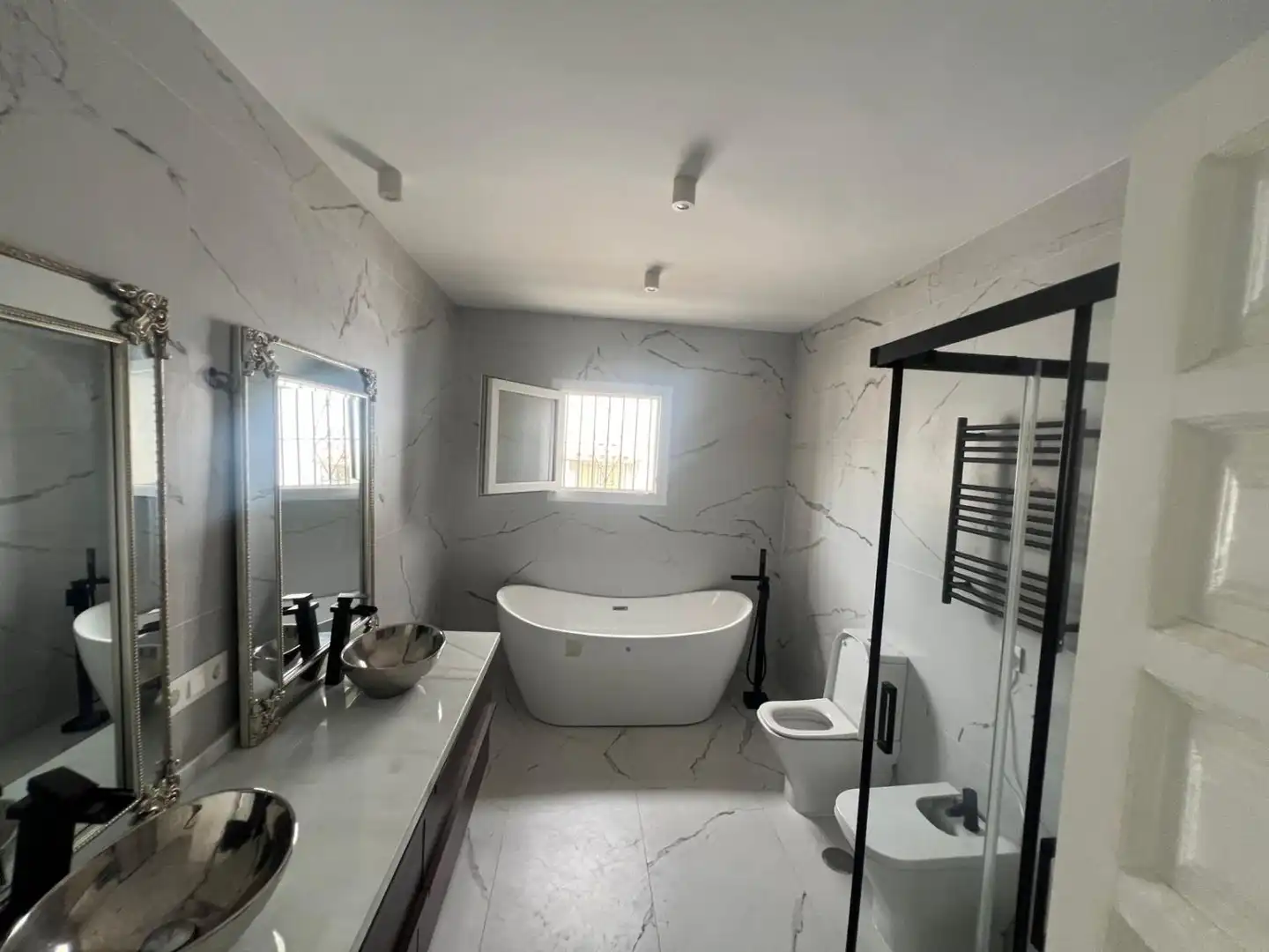 Chalet con piscina en venta en El Faro de Calaburra - Chaparral, imagen 17