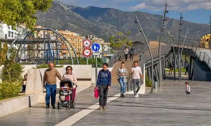 Vista exterior de Piso en venta en Marbella con Aire acondicionado, Calefacción y Terraza