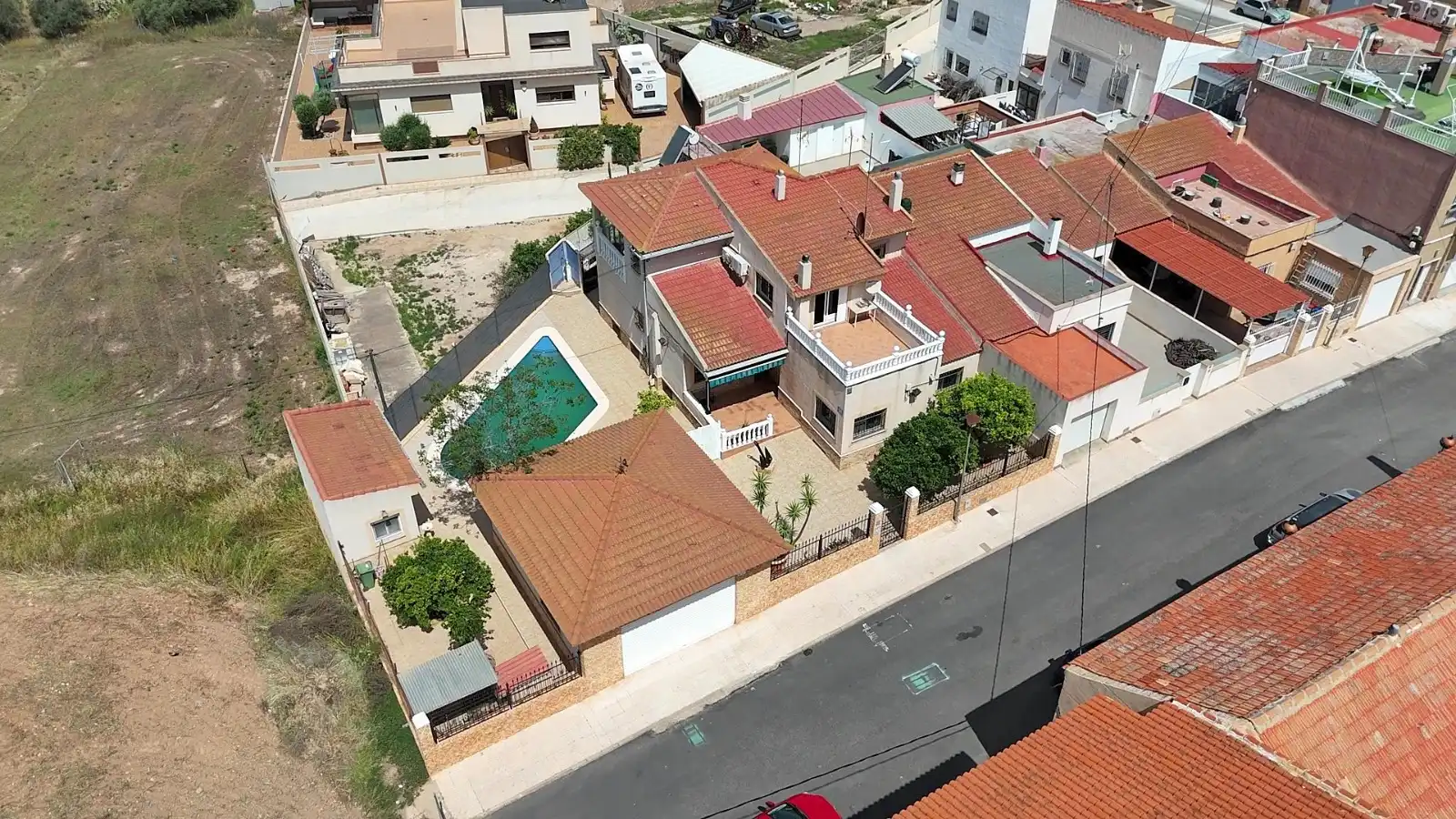 Vista exterior de Casa o xalet en venda en Cartagena amb Aire condicionat, Jardí privat i Terrassa