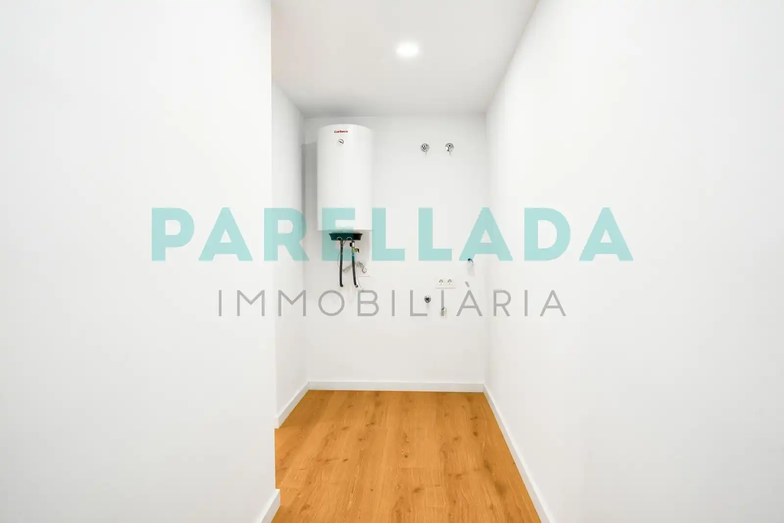 Flat for sale in Badalona  with Air Conditioner, Heating and Parquet flooring