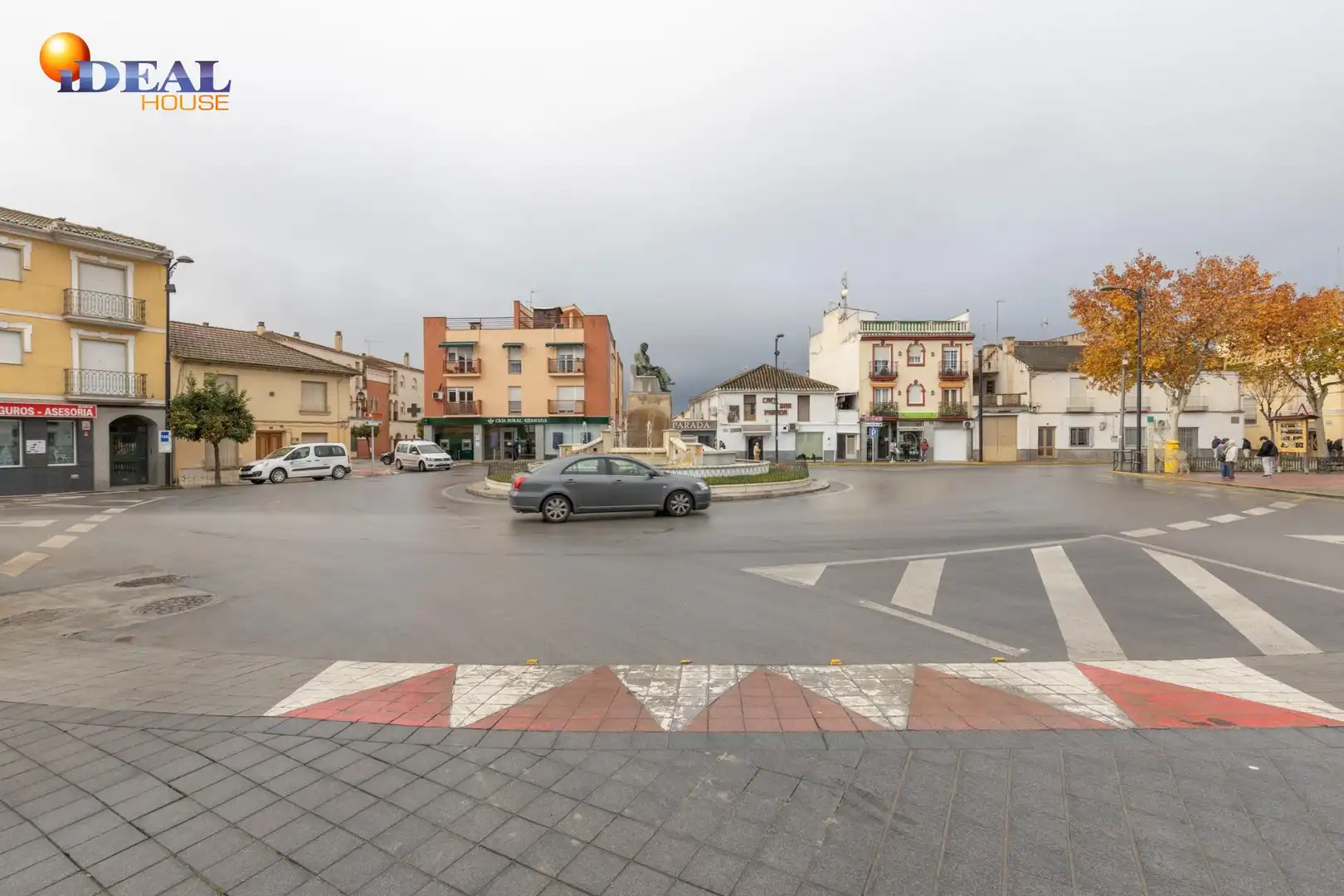 Vista exterior de Pis en venda en Fuente Vaqueros amb Aire condicionat i Balcó