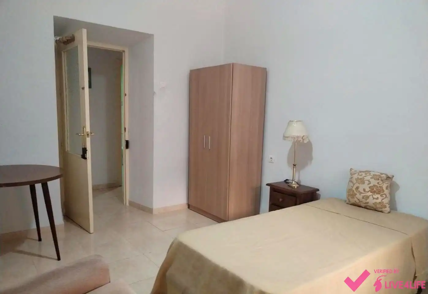 Habitación de Planta baja de alquiler en Granada con Amueblado