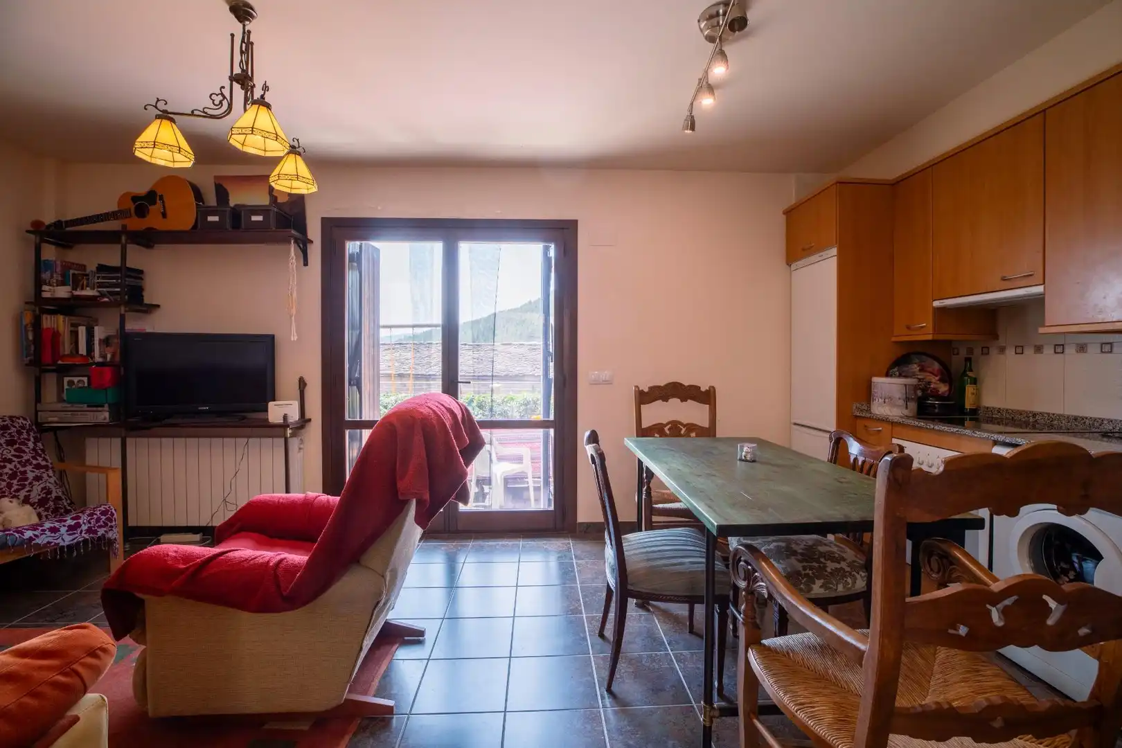Comedor de Casa adosada en venta en Biescas con Calefacción, Jardín privado y Amueblado