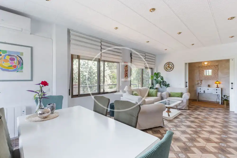 Sala de estar de Casa o chalet en venta en Chiva con Aire acondicionado, Calefacción y Jardín privado
