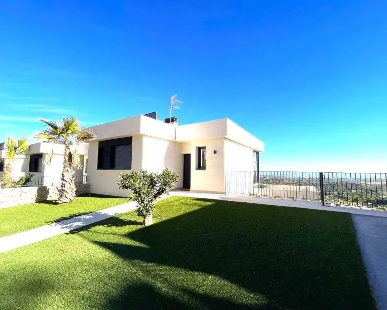 Casa con piscina en venta en La Paz