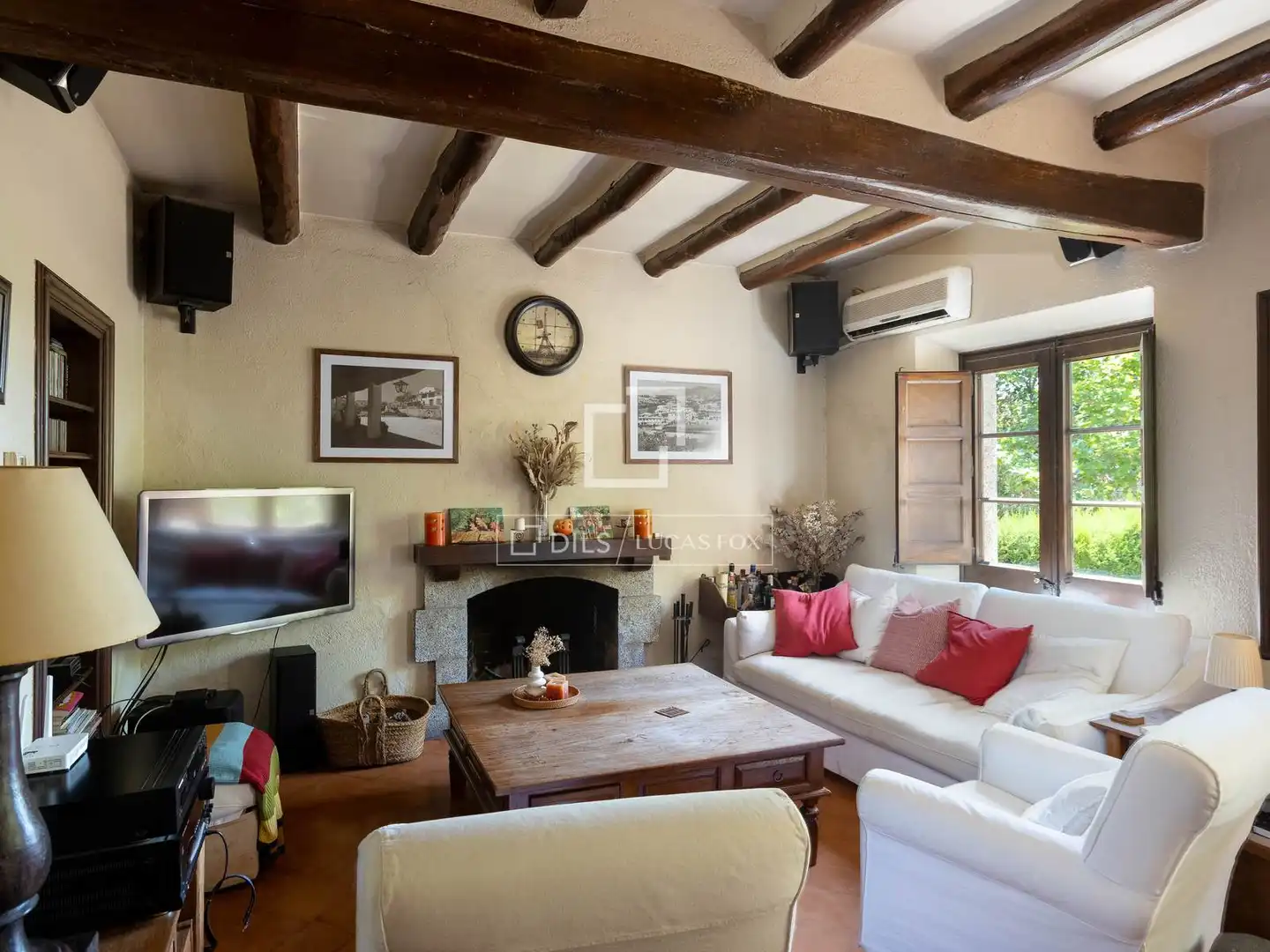Casa rústica con terraza en venta en Cabrils, imagen 4