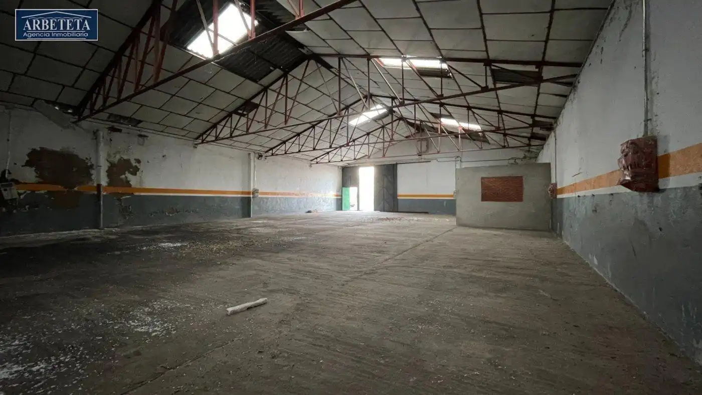 Fabrikhallen zum Verkauf in Brihuega