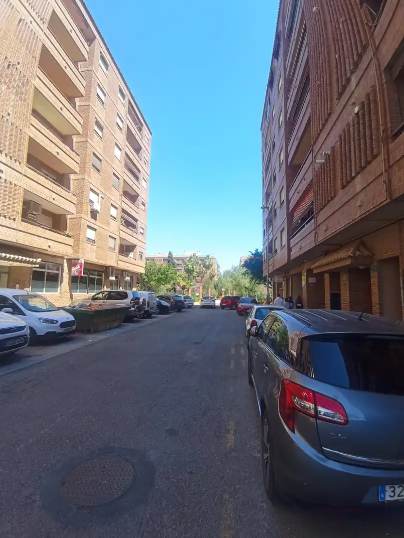 Local comercial de lloguer a Zona Avenida al Vedat, imagen 2