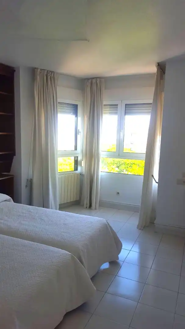 Attic for rent in Avenida de los Pinos, 31, Santa María de Gracia