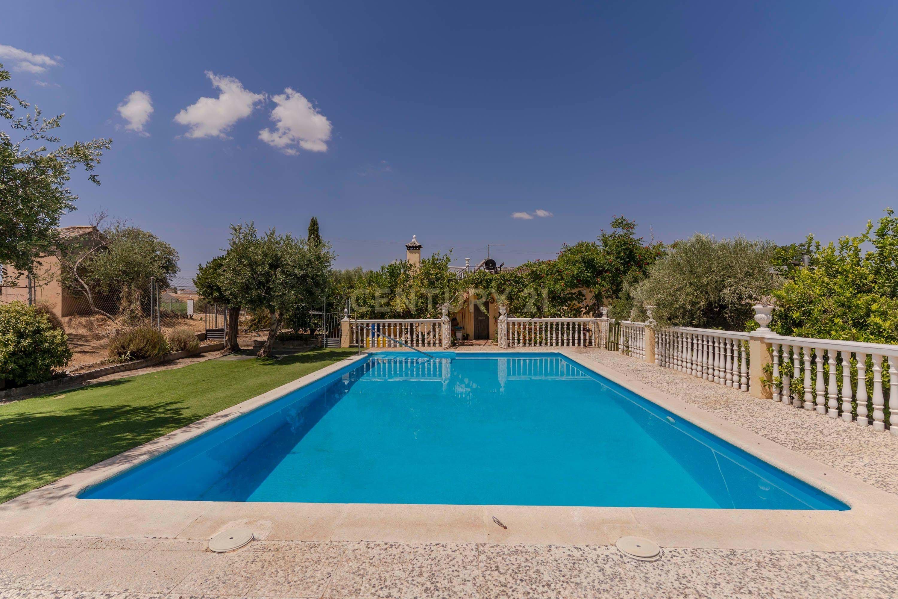 Piscina de Casa o xalet en venda en Moraleda de Zafayona amb Aire condicionat, Calefacció i Terrassa