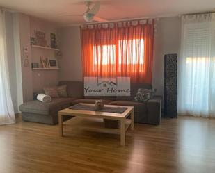 Sala d'estar de Àtic en venda en Azuqueca de Henares amb Aire condicionat, Calefacció i Terrassa