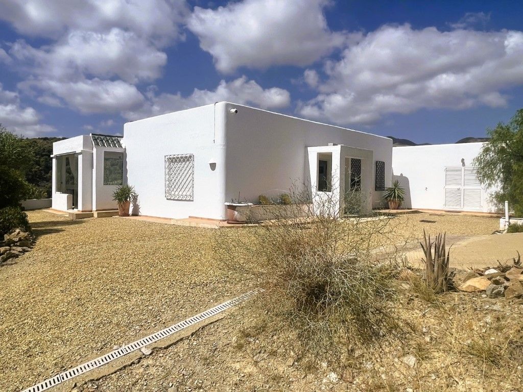 Vista exterior de Casa o xalet en venda en Bédar amb Jardí privat i Terrassa