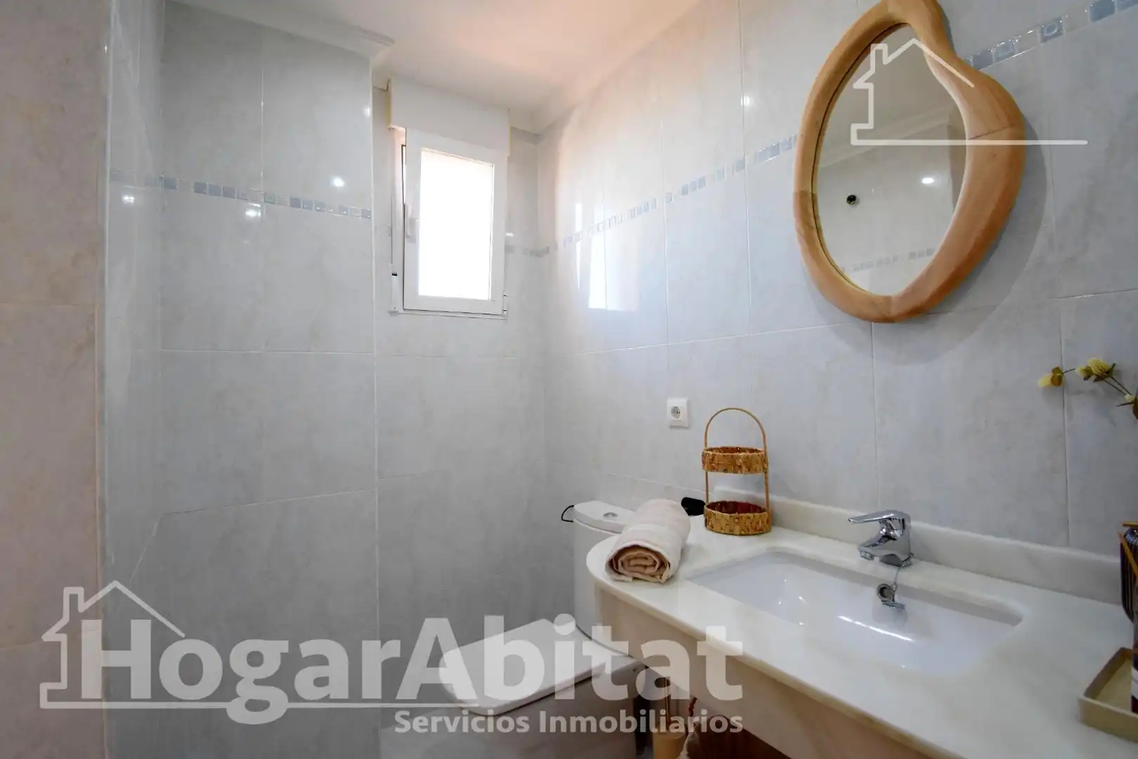 Baño de Piso en venta en Pedreguer con Calefacción, Terraza y Amueblado
