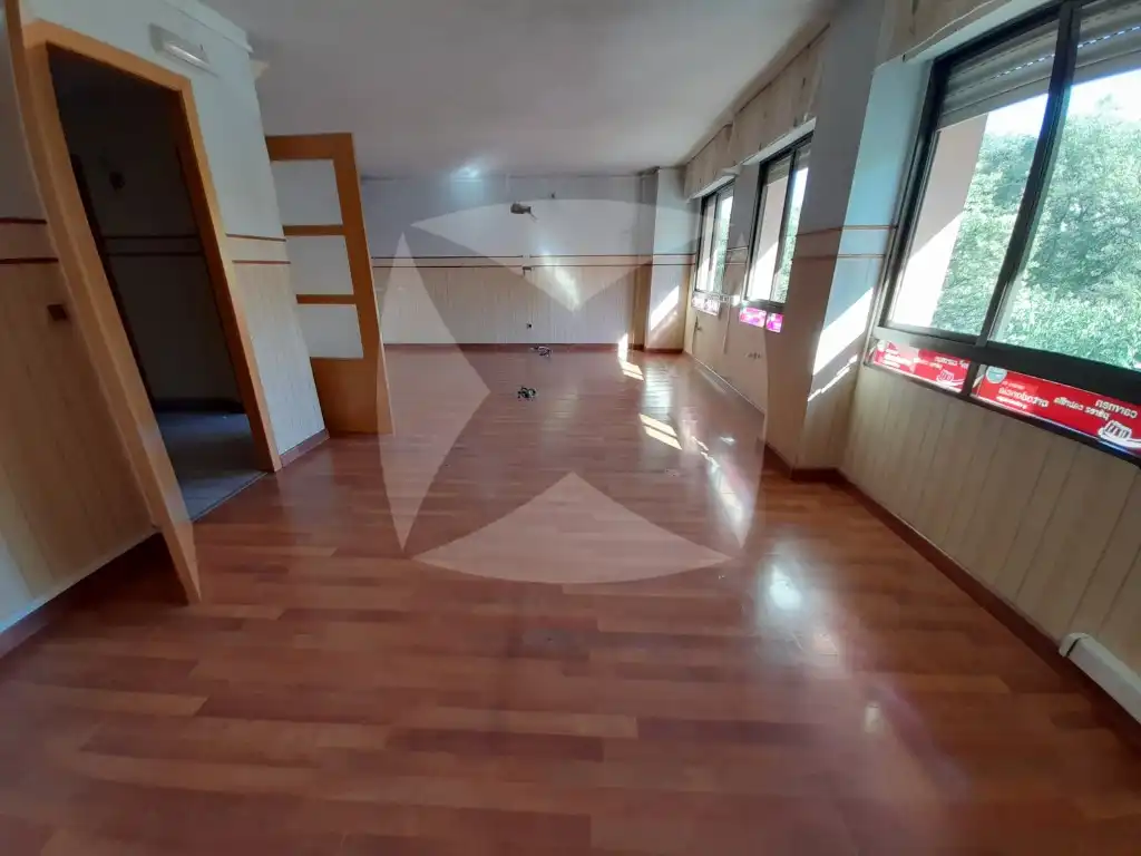 Office space with lift to rent in Calle Antonio Martínez Virel Edificio Alhambra, imagen 3