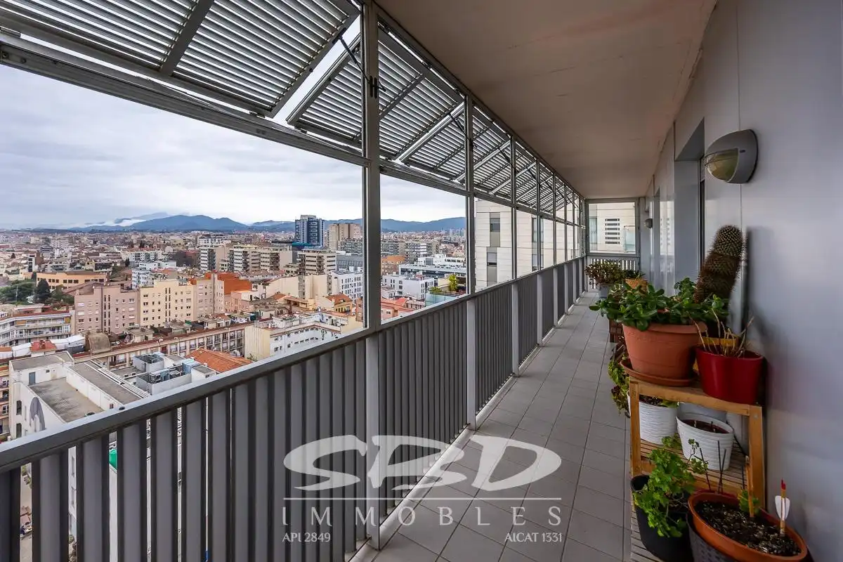 Flat for sale in Cementiri Vell