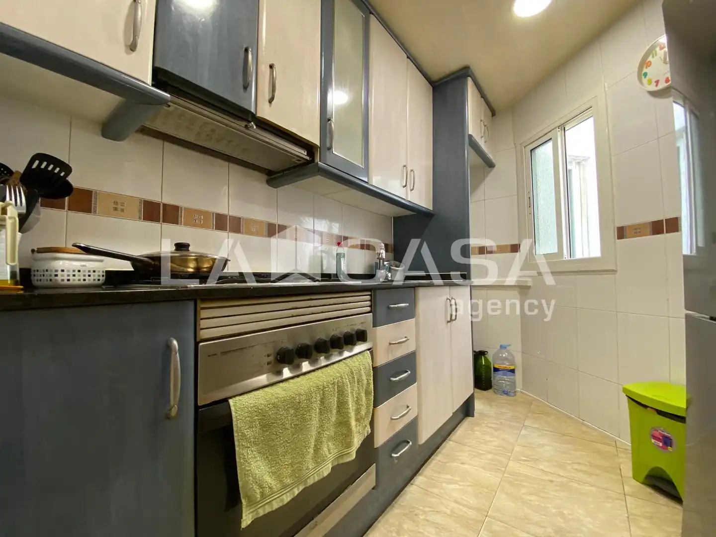 Cocina de Piso en venta en Santa Coloma de Gramenet