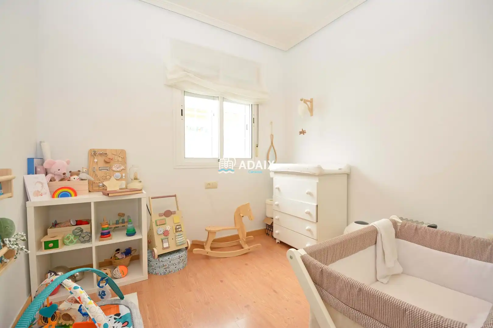 Dormitori de Casa o xalet en venda en Cáceres amb Aire condicionat, Calefacció i Terrassa