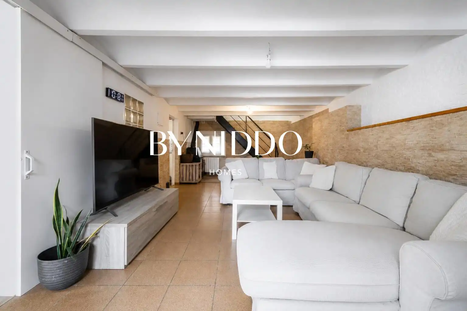 Sala d'estar de Casa o xalet en venda en Sant Cugat del Vallès amb Aire condicionat, Calefacció i Jardí privat