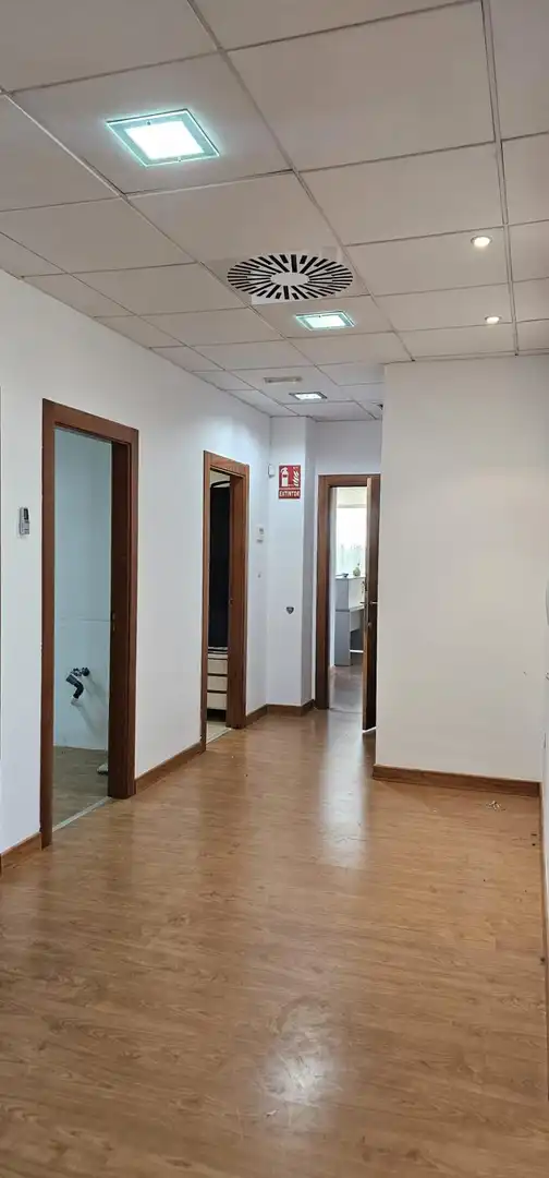 Oficina de alquiler en Elche / Elx con Aire acondicionado y Calefacción